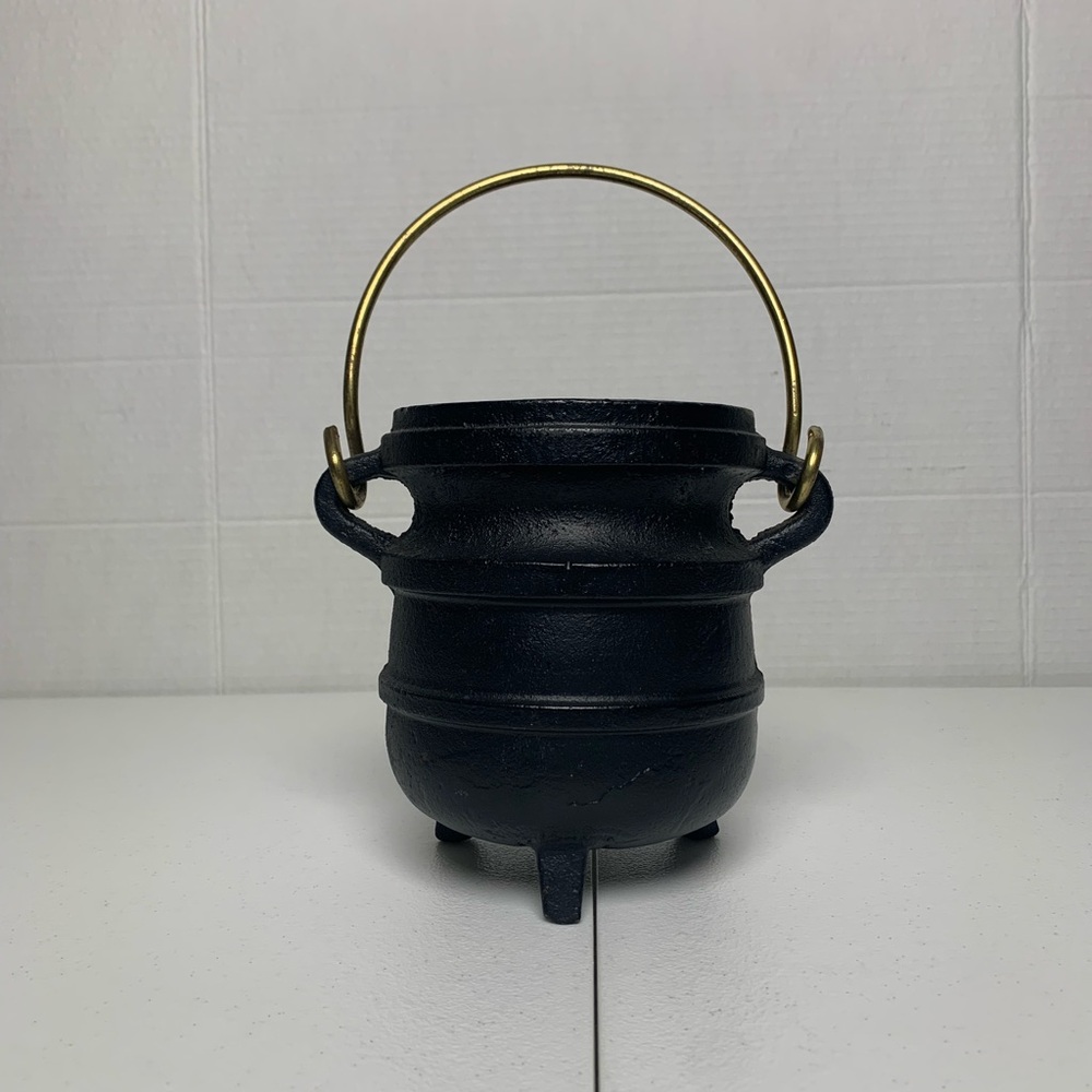 Small Black Cast Iron  Cauldron Glue Smelting Incense Pot Halloween Decor